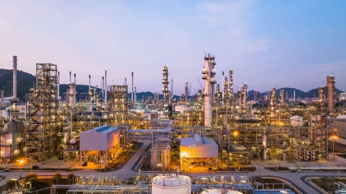 Inside the 3500 Series: Why the World's Most Critical Industrial Plants Still Trust Bently Nevada's Vibration Monitoring Platform